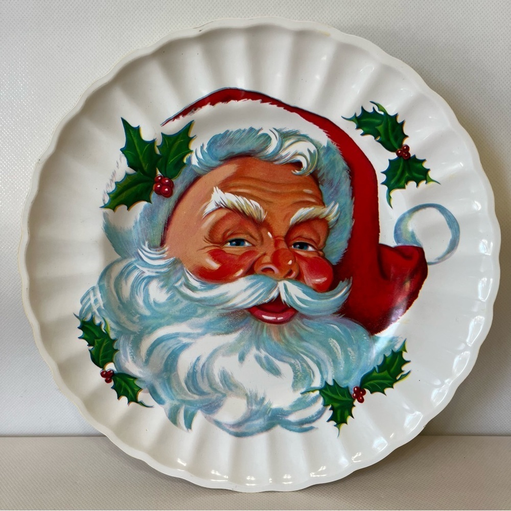 Vintage Plastic Santa Plates Set of 5